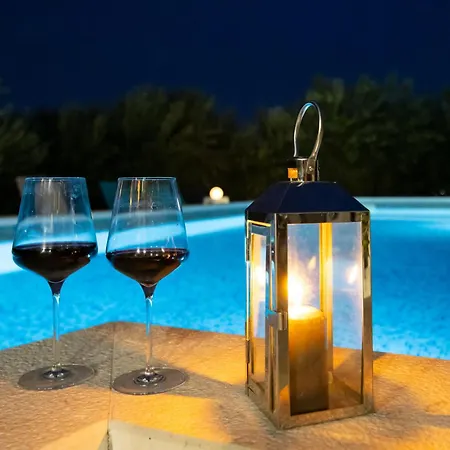 Casa Felice Apartments-holiday Holiday home Kastela