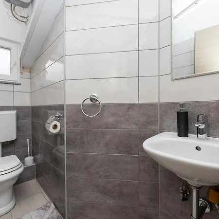 Casa Felice Apartments-holiday Kastela