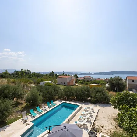 Holiday home Casa Felice Apartments-holiday Kastela