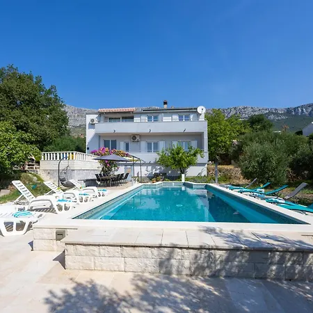 Casa Felice Apartments-holiday Holiday home Kastela