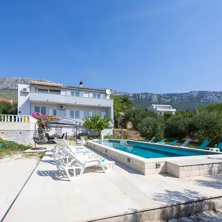 Casa Felice Apartments-holiday Holiday home Kastela