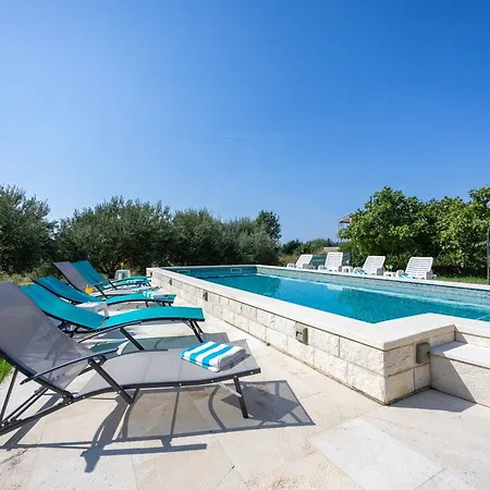 Casa Felice Apartments-holiday Holiday home Kastela